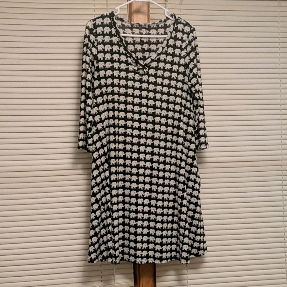 Black and White Elephant Tunic Dress